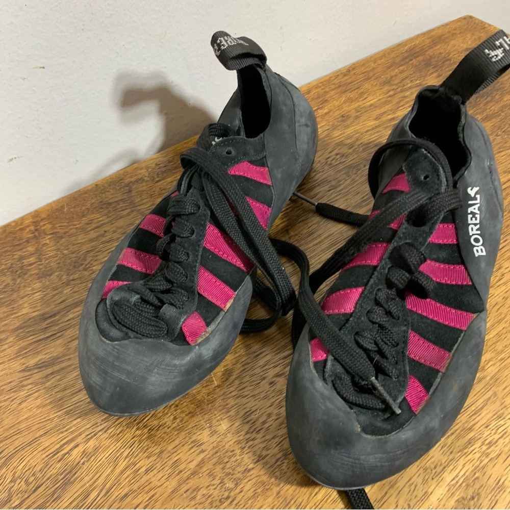 Borea unisex clinmbing shoes